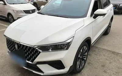Общий облик Bestune T77 2023 года, подержанный, из Китая в РФ