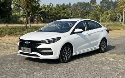 Современный дизайн Chery Arrizo 2023 года для рынка России