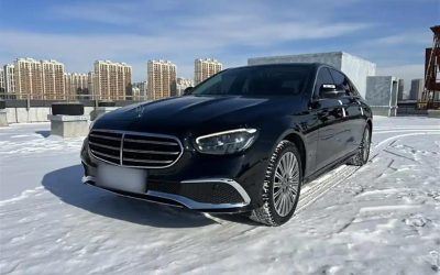 Подержанный автомобиль Mercedes-Benz E 2021, китайский седан, тип топлива бензин, обзор и цена на продажу