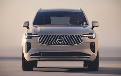 Уютный салон Volvo XC90 2024 года для российского рынка