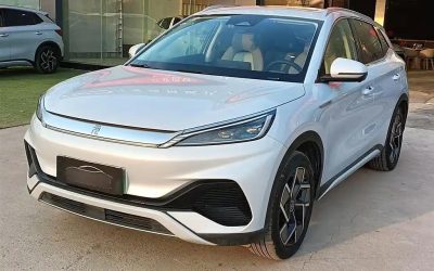 Экстерьер китайского подержанного автомобиля BYD Yuan PLUS 2023, внедорожник, продажа, Китай