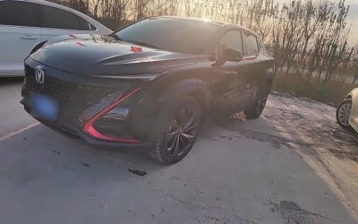 Экстерьер китайского подержанного автомобиля Changan UNI-T 2021, кроссовер, продажа, Китай