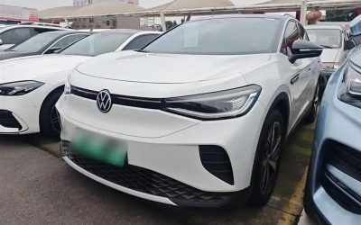 Интерьер китайского подержанного автомобиля Volkswagen ID.4 CROZZ 2022, электрический, 4WD