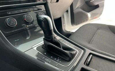 Volkswagen Golf 2020, подержанный автомобиль, хэтчбек, бензин, 2WD, цена, обзор