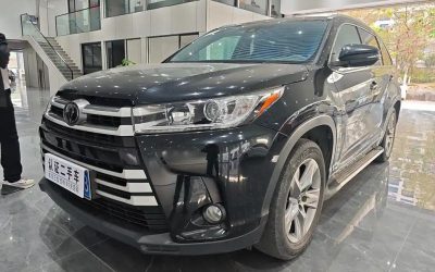 Интерьер подержанного внедорожника Toyota Highlander 2020, предпродажный автомобиль, спецификации, цена, бензиновый, 4WD