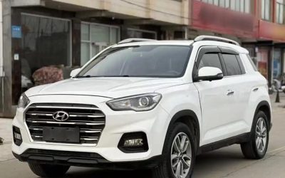 Интерьер китайского внедорожника Beijing-Hyundai ix35 2018, предпродажный автомобиль, спецификации, цена, бензиновый, 4WD