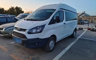 Complete overview of a 2021 Ford Transit van, a pre-sale used car with gasoline fuel, 2WD, specifications, and sale price.