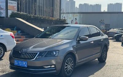 Подержанный автомобиль Skoda Octavia 2018, седан, экстерьер, цена, обзор