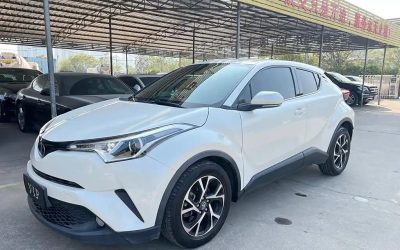 Complete overview of a 2019 Toyota C-HR SUV, a pre-sale used car with gasoline fuel, 2WD, specifications, and sale price.