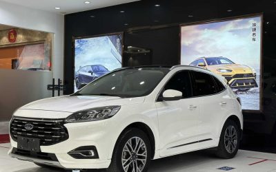 Подержанный автомобиль Ford Escape 2020, внедорожник, интерьер, бензин, 2WD, продажа, купить