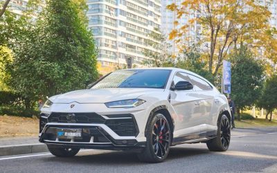 Подержанный автомобиль Lamborghini Urus 2020, внедорожник, интерьер, бензин, 4WD, продажа, цена
