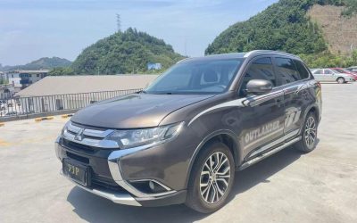 Exterior of a 2017 Mitsubishi Outlander SUV, used car, petrol, 4WD, buy with price and specifications.