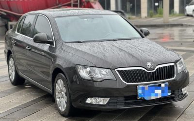 Экстерьер Skoda Superb 2014, подержанный автомобиль, седан, 2WD, бензин, цена, обзор, продажа