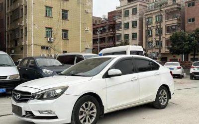 Китайский подержанный автомобиль Soueast V5 Lingzhi 2016, седан, бензин, 2WD, экстерьер, обзор, продажа, цена, Китай