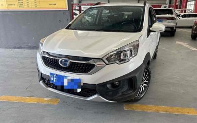 Китайский подержанный автомобиль Changhe Q25 2016, внедорожник, бензин, 2WD, экстерьер, обзор, продажа, цена, Китай