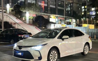 Интерьер подержанного автомобиля Toyota Corolla 2021, седан, бензин, 2WD, обзор, спецификации, цена, продажа, купить
