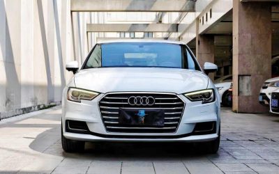 Подержанный Audi A3 2019 седан, бензин, 2WD, обзор интерьера, Китай, цена, спецификации