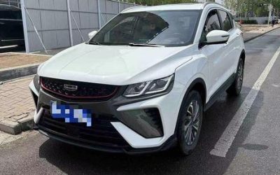 Интерьер китайского подержанного автомобиля Geely Coolray 2022, внедорожник, бензин, 2WD, обзор, спецификации, цена, продажа, купить