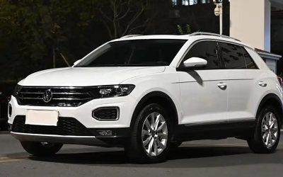 Подержанный автомобиль Volkswagen T-Roc 2022, китайский кроссовер, тип топлива бензин, обзор и цена на продажу