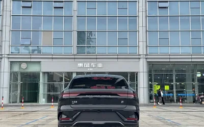 BYD Han 2025 подержанный авто седан электрический 2WD Китай купить спецификации интерьер