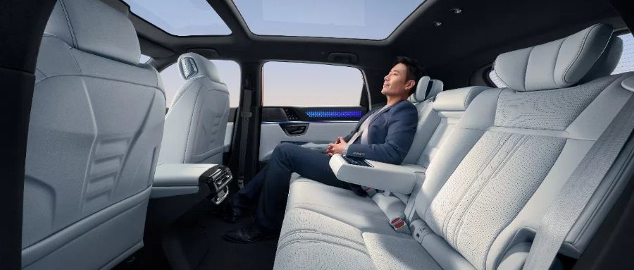 Honda S7 2025: Новый Эталон Электрического SUV с Передовыми Технологиями Honda 10 Dongfeng Honda S7 2025 8