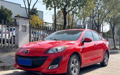 Подержанный Mazda 3 2012 седан 2WD, экстерьер, обзор, цена и спецификации