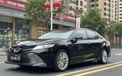 Интерьер Toyota Camry 2019, подержанный седан, обзор, цена, Китай