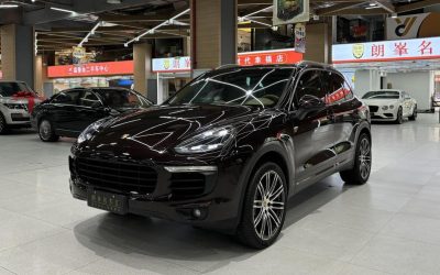 Porsche Cayenne 2016 внедорожник 4WD бензин, экстерьер, обзор спецификаций и цена