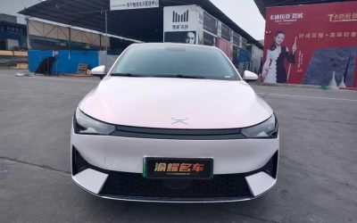 Обзор Xpeng P5 2022, китайский подержанный автомобиль, седан, 2WD, электрический, интерьер, экстерьер, цена