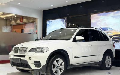 Used BMW X5 2013 SUV exterior, 4WD, gasoline, available to buy with price and detailed specifications.