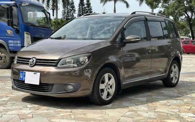 Экстерьер Volkswagen Touran 2014, подержанный автомобиль, минивэн, бензин, 2WD, обзор, купить, цена