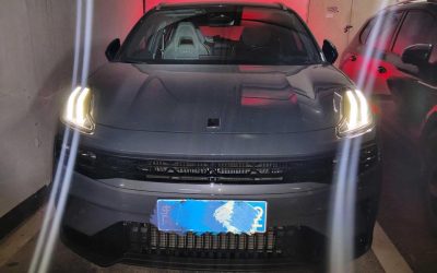 Китайский подержанный автомобиль Lynk & Co 06 2023, внедорожник, гибрид, 2WD, купить недорого