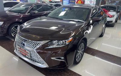 Обзор подержанного автомобиля Lexus ES 2016, седан, бензин, 2WD, купить