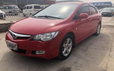 Полный вид подержанного седана Honda Ciimo 2012, китайский автомобиль перед продажей, бензиновый, 2WD, с характеристиками, ценой и обзором для покупателей в Китае.