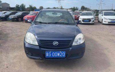 Полный вид Lifan 520 2012 года, китайский подержанный седан с 2WD, бензин, спецификации и цена для покупки.