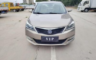 Подержанный Changan Eado 2015, седан, бензин, 2WD, китайский авто, характеристики и цена