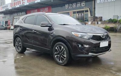 Подержанный Soueast DX7 2015, китайский внедорожник, бензин, 2WD, характеристики, продажа