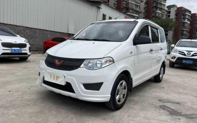 Подержанный Wuling Hongguang 2019, минивэн, бензин, 2WD, китайский авто, характеристики