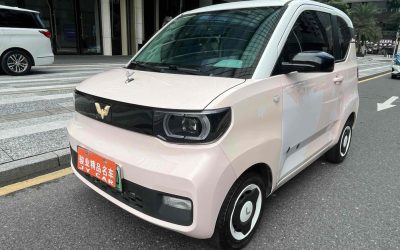 Подержанный Wuling Hongguang MINI EV 2021, хэтчбек, электрический, 2WD, характеристики