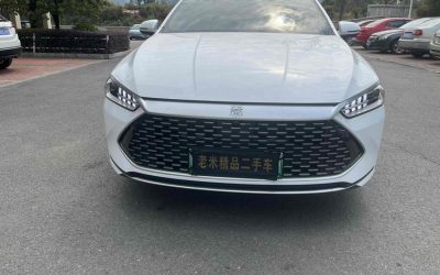 Подержанный гибридный седан BYD Qin PLUS 2023 из Китая, с характеристиками, ценой и приводом 2WD для продажи.
