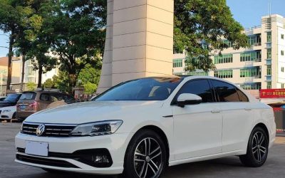 Подержанный VW Lamando 2020 седан, 2WD, бензин, с характеристиками и деталями для продажи.