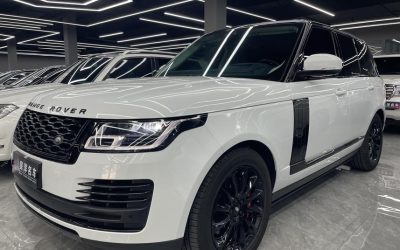 Подержанный Range Rover 2020 внедорожник, 4WD, бензин, с характеристиками и деталями для продажи.