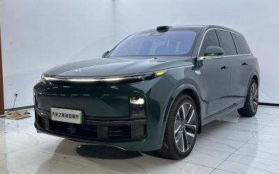 Китайский подержанный автомобиль Li L9 2022, внедорожник, подключаемый гибрид, полный привод, обзор, спецификации, интерьер, экстерьер и цена продажи.