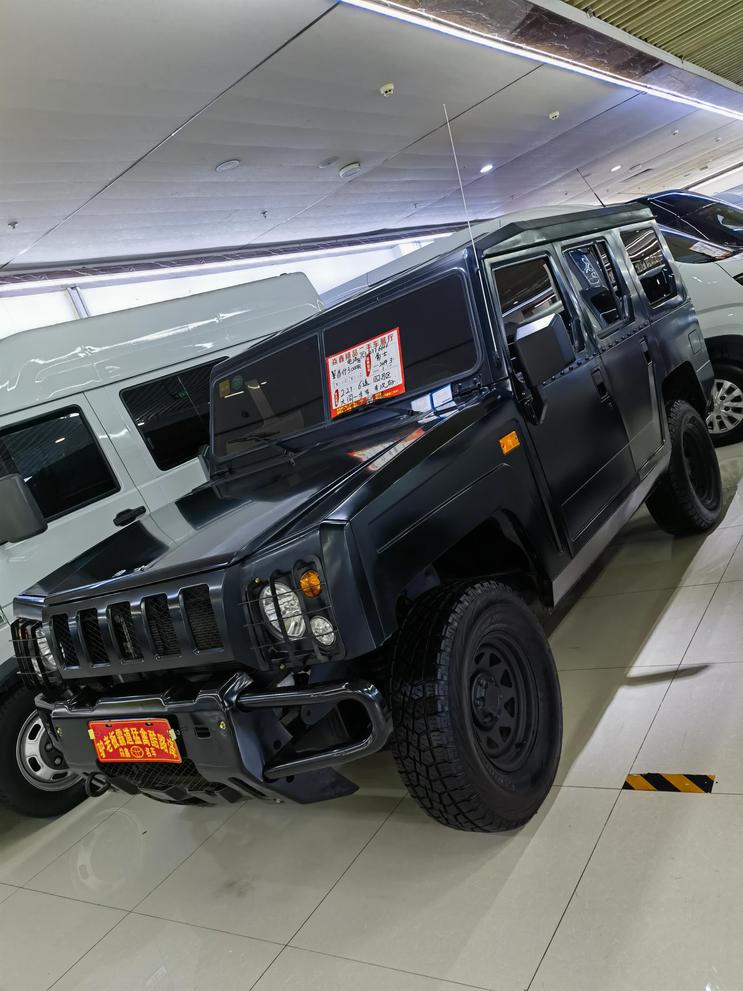 Передний экстерьер подержанного BAIC Warriors 2019, пикап, дизельный, 4WD, китайский подержанный автомобиль на продажу с ценой и характеристиками.