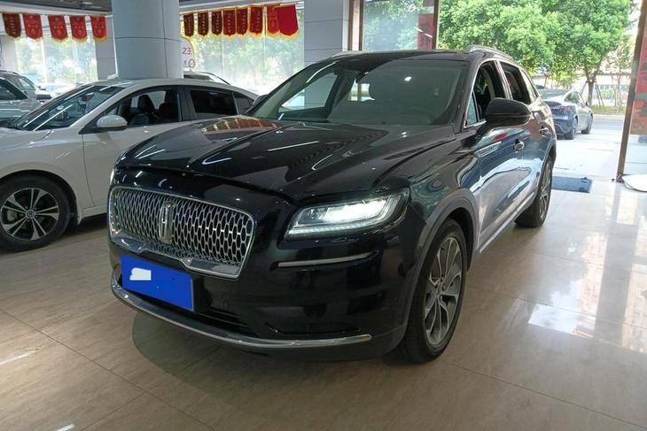 Экстерьер подержанного автомобиля Lincoln Navigator 2023, внедорожник, бензиновый, 4WD, спецификации, обзор и цена в продаже