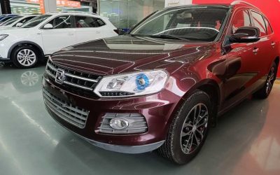 Передне-боковой вид Zotye T600 2016 внедорожник, подержанный автомобиль из Китая, с ценой и характеристиками.