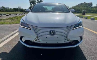 Полный экстерьер подержанного седана Changan Eado 2019 года, китайский б/у автомобиль на продажу, с характеристиками, ценой и бензиновым 2WD.