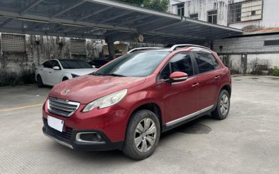 Общий вид Peugeot 2008 2014, подержанный внедорожник на продажу, бензин, 2WD, компактный тип кузова. Узнайте цену, характеристики и обзоры этого автомобиля б/у.