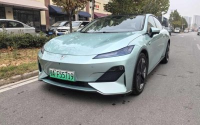 Интерьер автомобиля с пробегом Deepal SL03 2022, подержанный электрический седан 2WD, на продажу в Китае с техническими характеристиками и ценой.