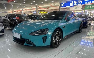 Полный экстерьер седана Xiaomi SU7 2024, подержанный автомобиль из Китая на продажу, с ценой, обзором и электрическими характеристиками.